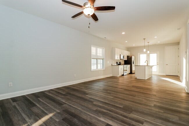 Building Photo - 53 Highland Forest Cir