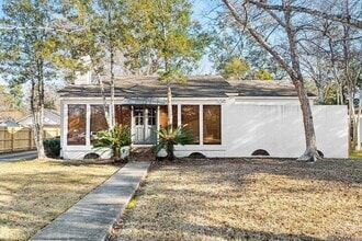 Building Photo - 4621 Sweetbriar St