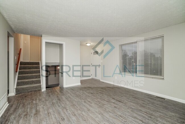 Foto del edificio - REDUCED!