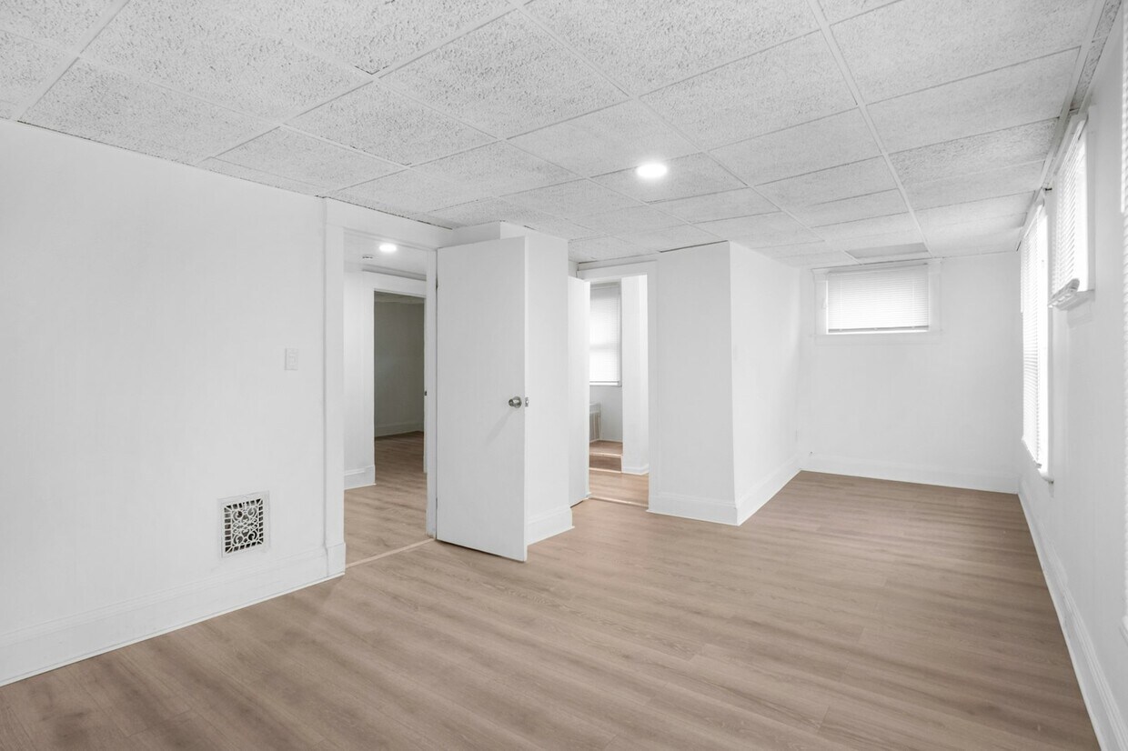Foto principal - 14608 Alder Ave