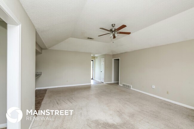 Foto del edificio - 2432 Country Trail Dr