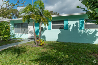 Building Photo - 1205 Alpha St