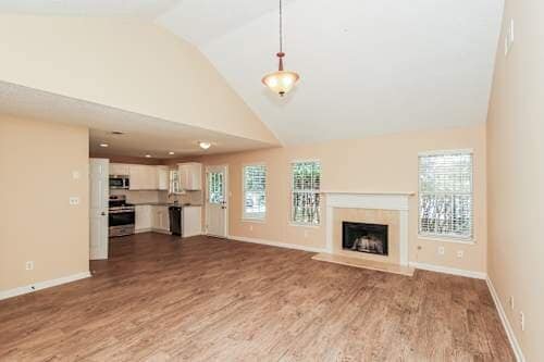 Building Photo - 2992 Knoll View Pl
