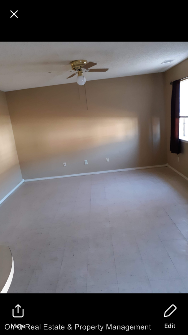 Building Photo - 687 Jill St