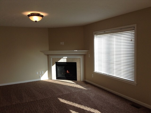 Building Photo - 2305 Treetop Lane