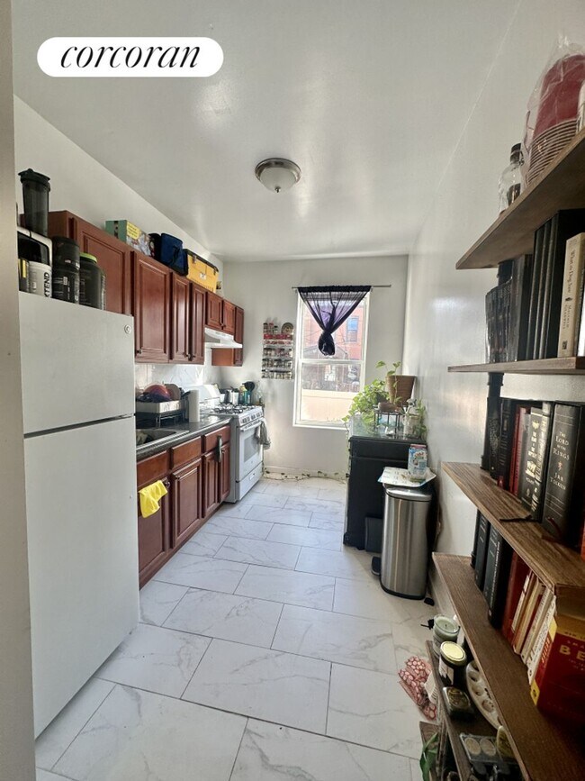 Building Photo - 3395 12th Ave