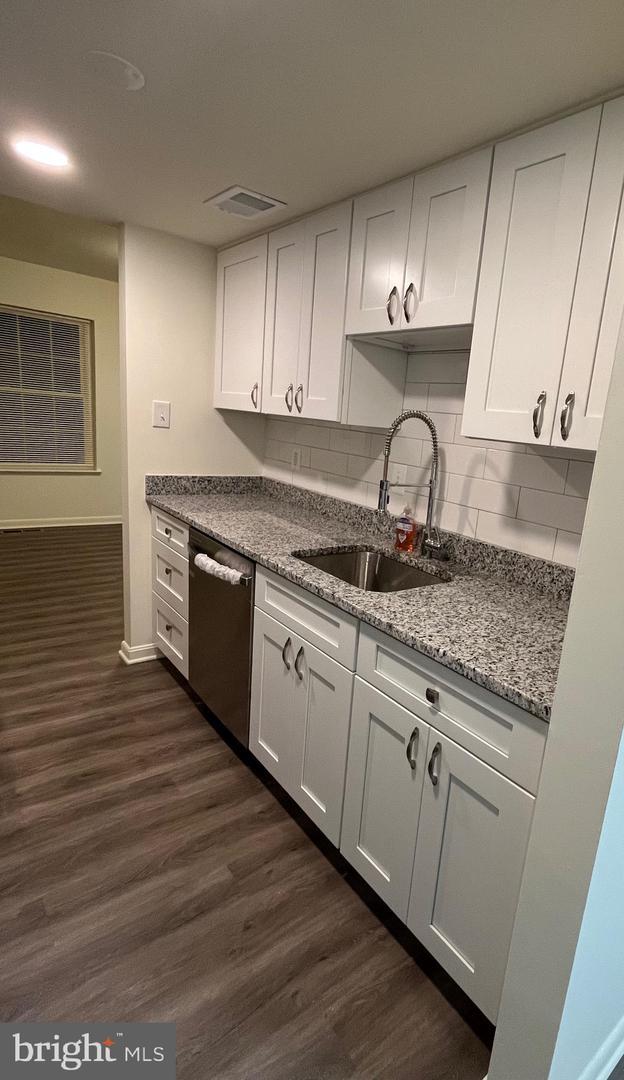 Building Photo - 9107 Bronze Bell Cir