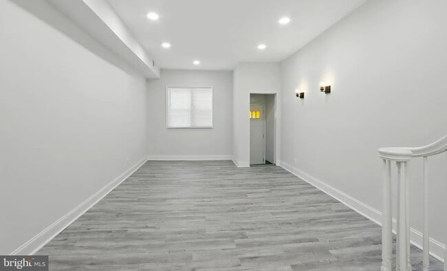 Foto del edificio - 118 S Conkling St