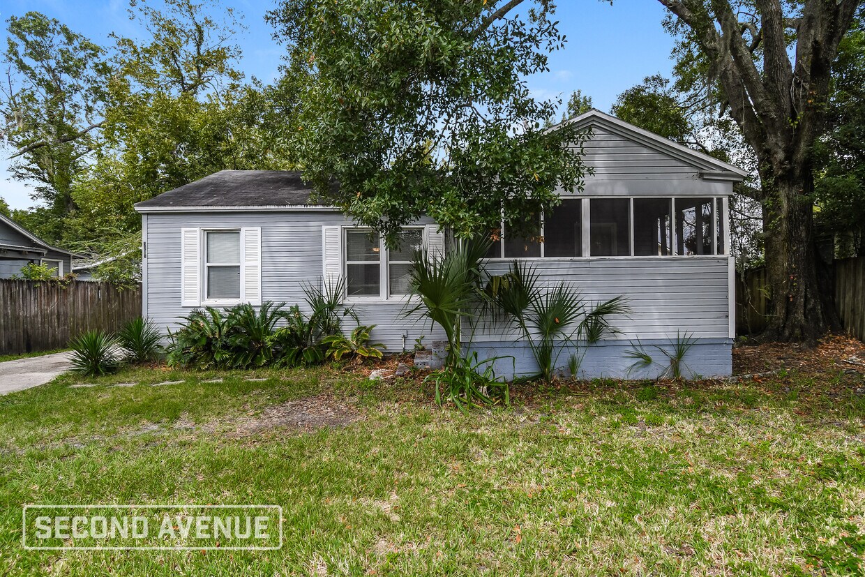 Foto principal - 3013 Imperial St