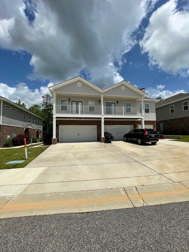 Primary Photo - 6891 Spaniel Dr