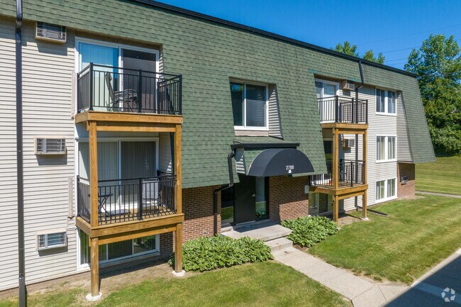 Foto del edificio - Auburn Hills Apartments