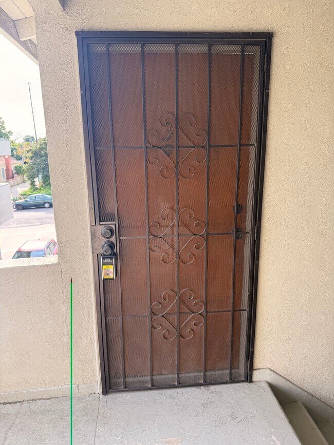 Foto del edificio - 3632 Greenfield Ave