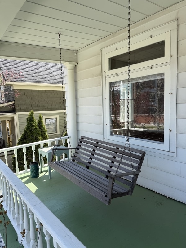 Photo - 311 W William St Apartment