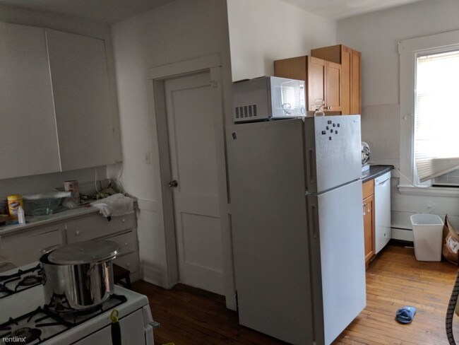 Building Photo - 1 br, 1 bath  - 148 5th St Apt 666