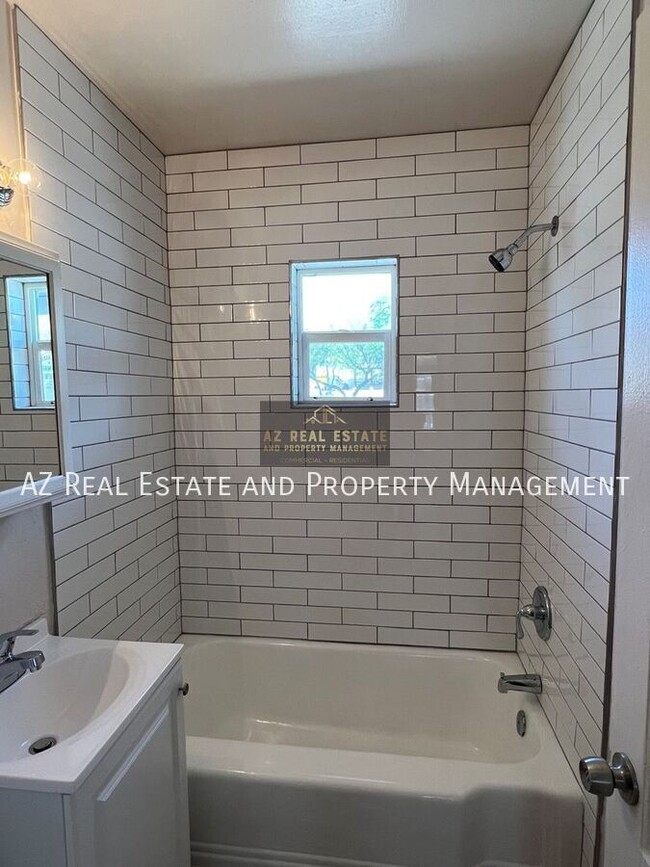 Foto del edificio - 1036 N 16th St