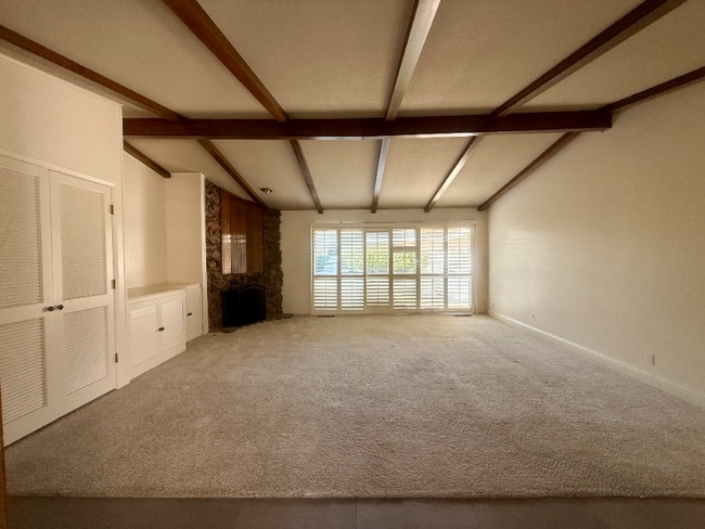 Building Photo - 2582 American River Dr