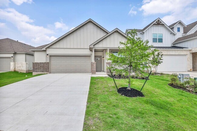 Building Photo - 505 Brooks Ranch Dr