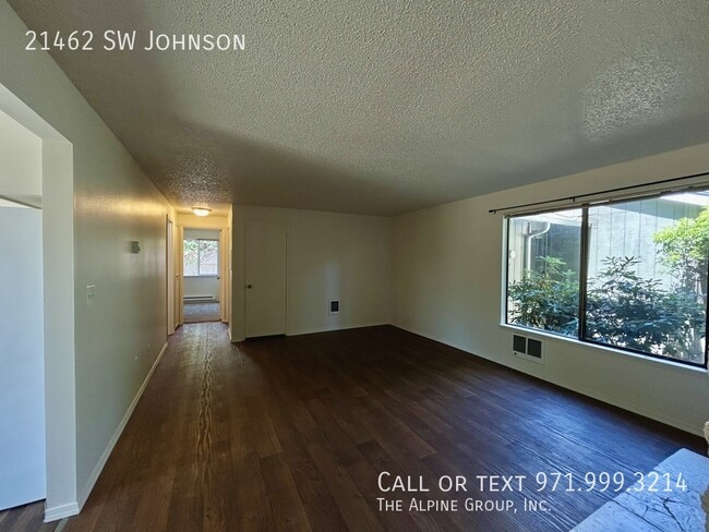 Foto del edificio - 21462 SW Johnson-