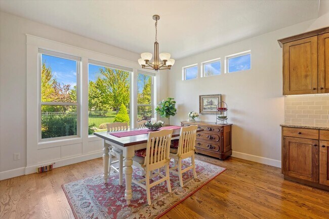 Building Photo - 3752 W Star Hollow Dr