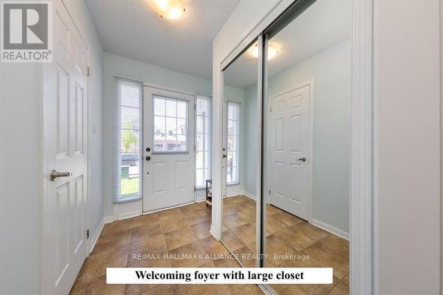 Building Photo - 925 Hasselfeldt Heights