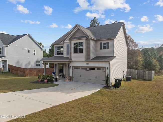 Building Photo - 1013 Hydrangea Dr
