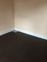 Building Photo - 88 N Buena Vista St