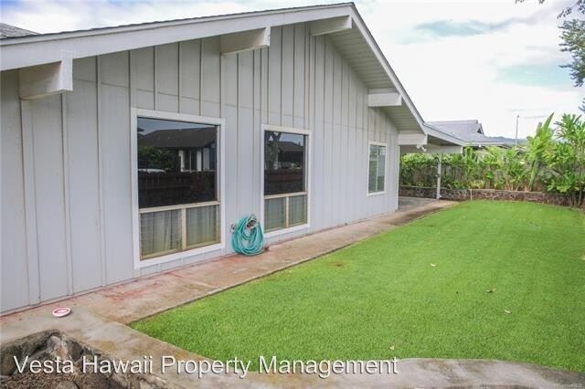 Building Photo - 4 br, 2 bath House - 94-329 Kealakaa St
