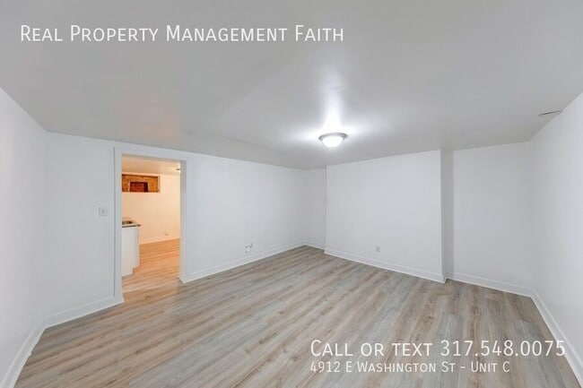 Photo - 4912 E Washington St Apartment