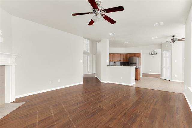 Foto del edificio - 906 Crested Cove Dr