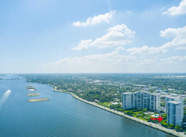 Foto del edificio - 1701 S Flagler Dr