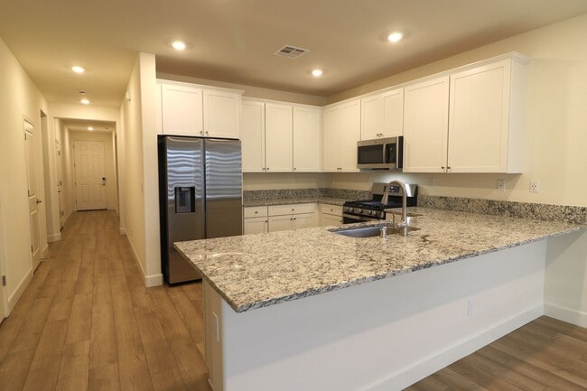 Building Photo - 6862 Ronaldinho Dr