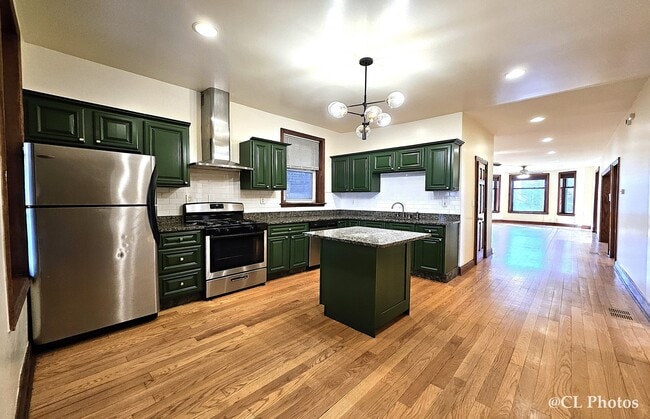 Building Photo - 2307 N Spaulding Ave