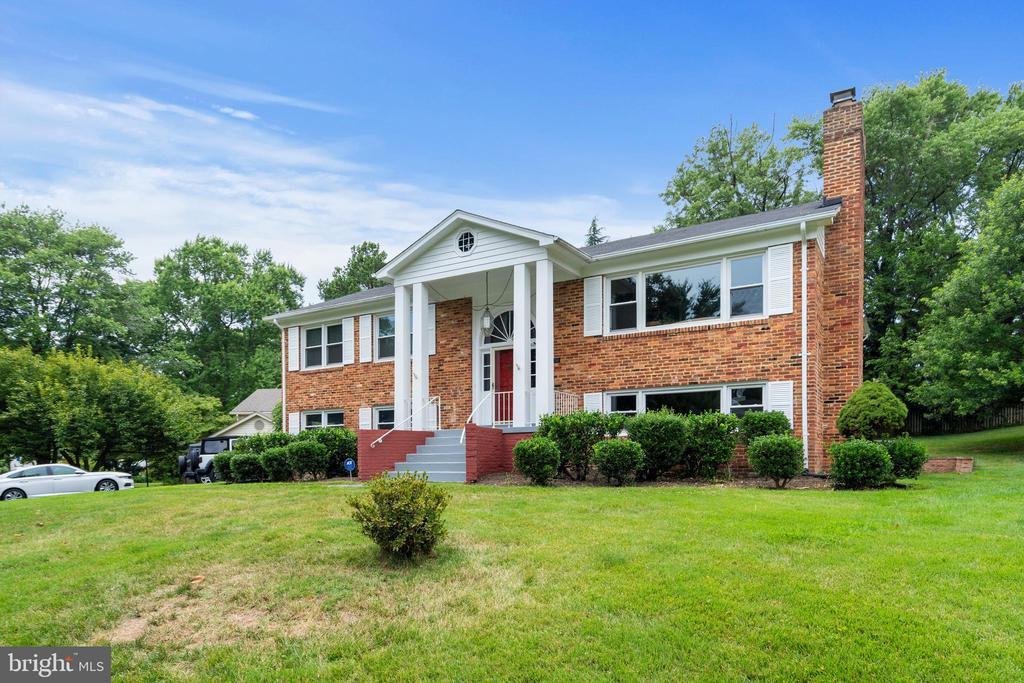 Building Photo - 8020 Agin Ct
