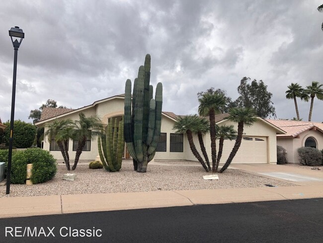Building Photo - 3 br, 2 bath House - 1439 Leisure World