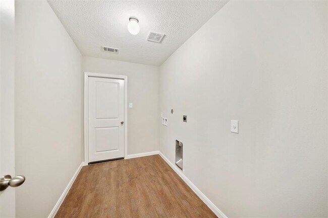Foto del edificio - 80 County Rd 5102B