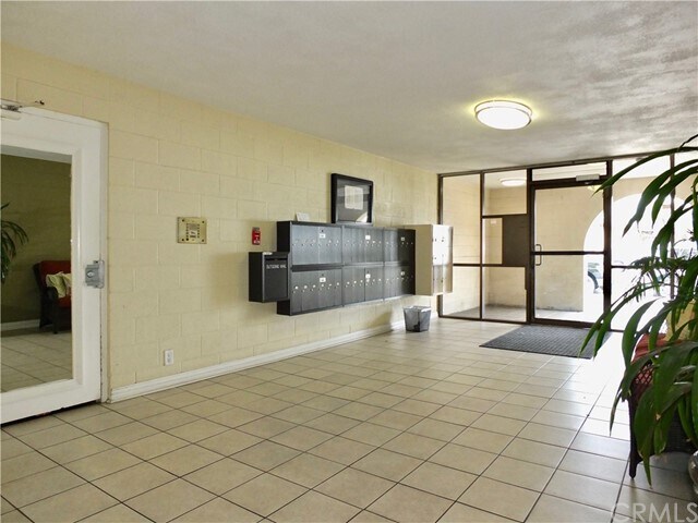 Building Photo - 420 Redondo Ave