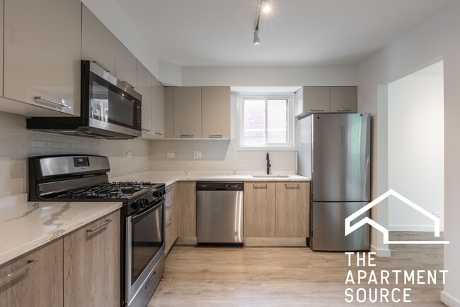 Photo - 7621 N Sheridan Rd Apartment