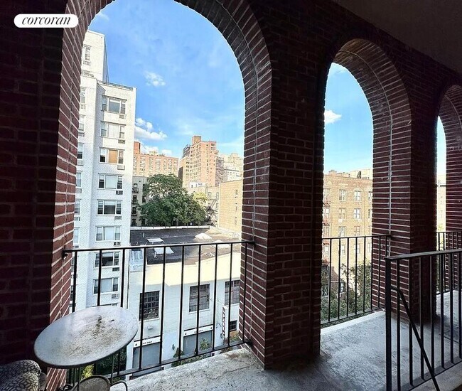 Foto del edificio - 430 E 77th St