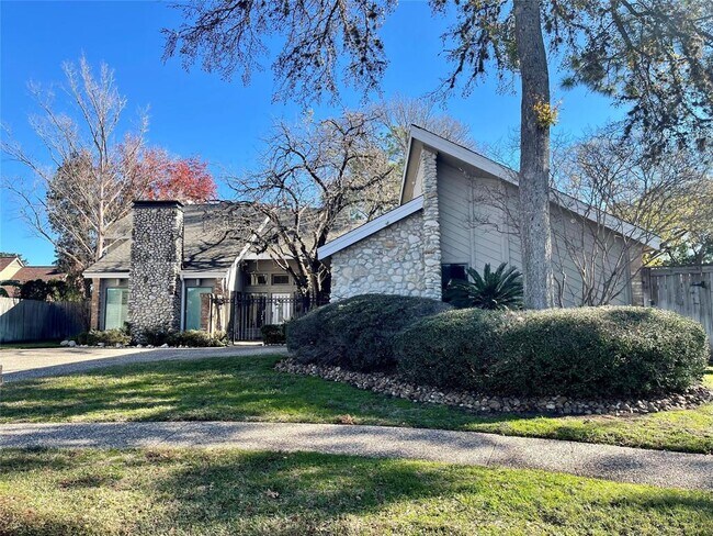 Building Photo - 1807 Cedar Creek Ct