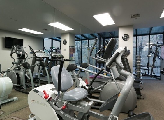 Foto principal - 10350 Wilshire Blvd