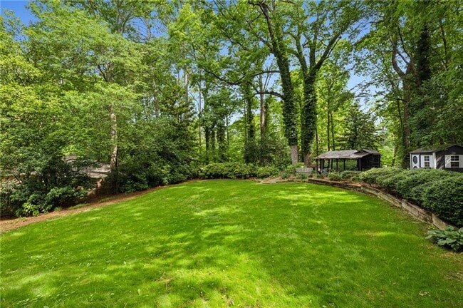 Foto del edificio - 1130 Angelo Ct NE