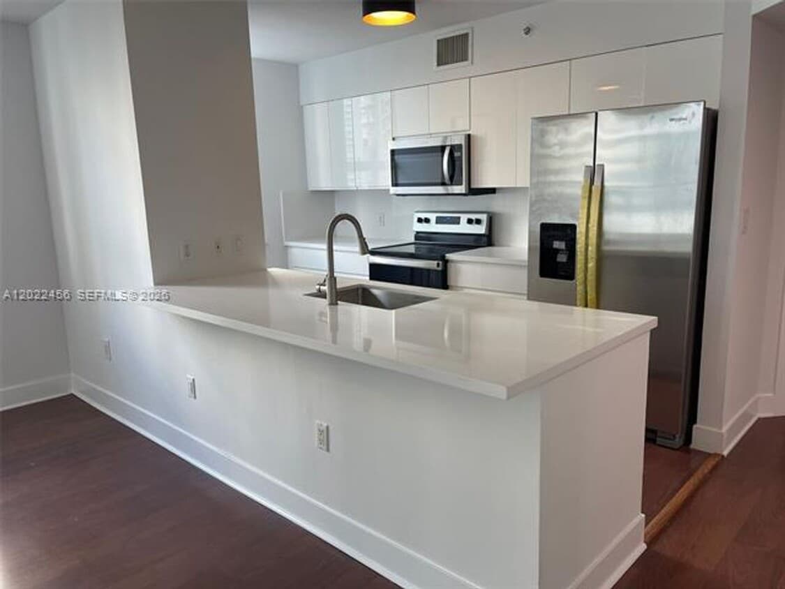 Photo - 1155 Brickell Bay Dr # 1102, Miami, FL 33131