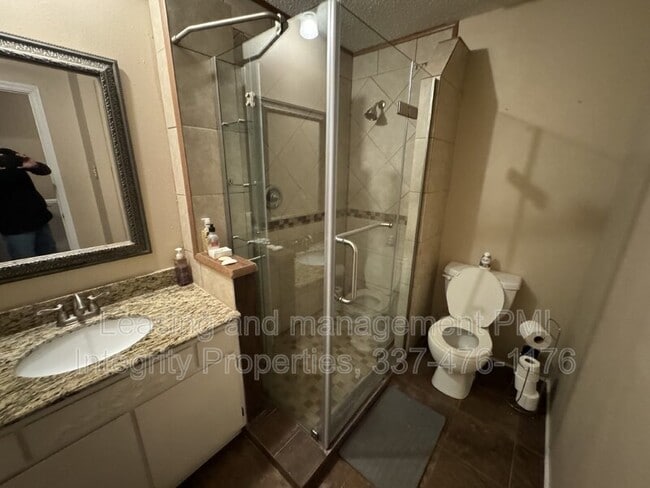 Building Photo - 44 Phlox Dr