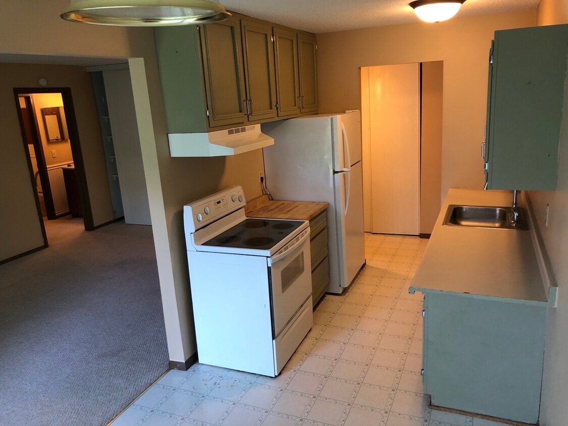 928 Westbrooke Way Unit 2, Hopkins, MN 55343 Condo for Rent in