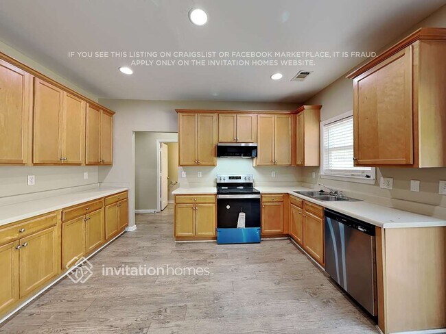 Foto del edificio - 4337 Savannah Ln