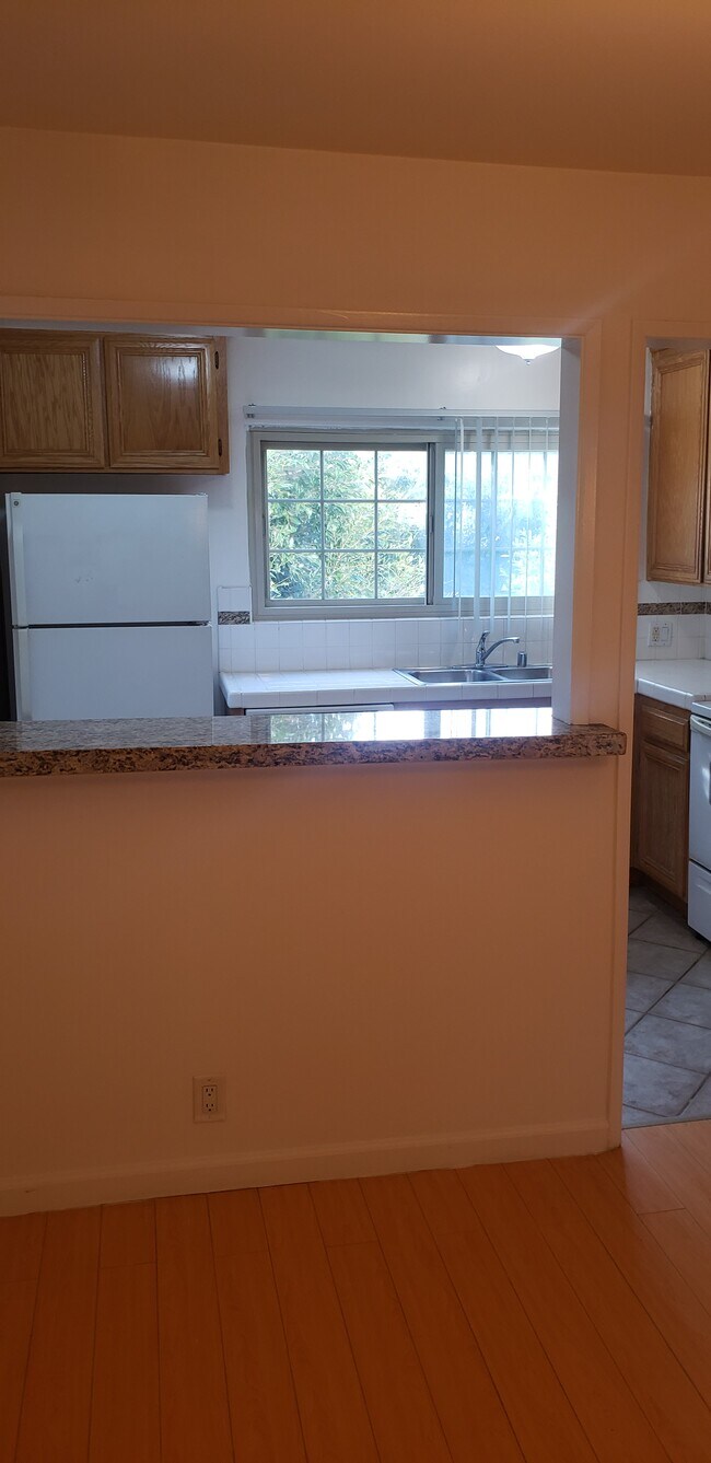 Foto del edificio - 8170 Redlands St
