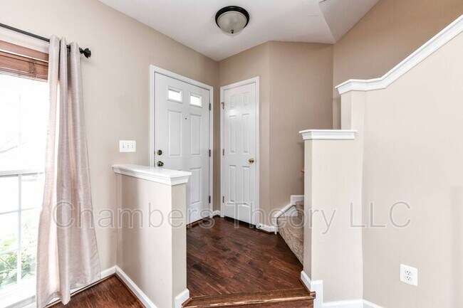 Building Photo - 20947 Colecroft Square