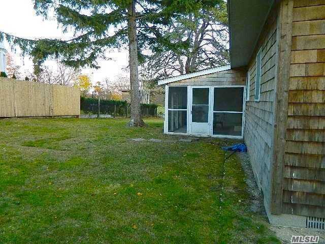 Building Photo - 8 Romana Dr