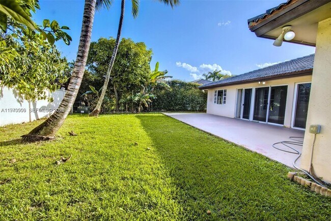 Foto del edificio - 421 NW 136th Ave