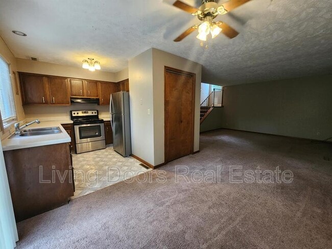 Foto del edificio - 4933 Ginny Ave